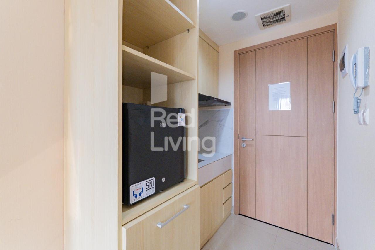 Redliving Apartemen Jakarta Living Star - Boborooms Kültér fotó