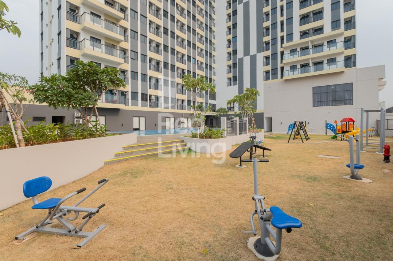 Redliving Apartemen Jakarta Living Star - Boborooms Kültér fotó