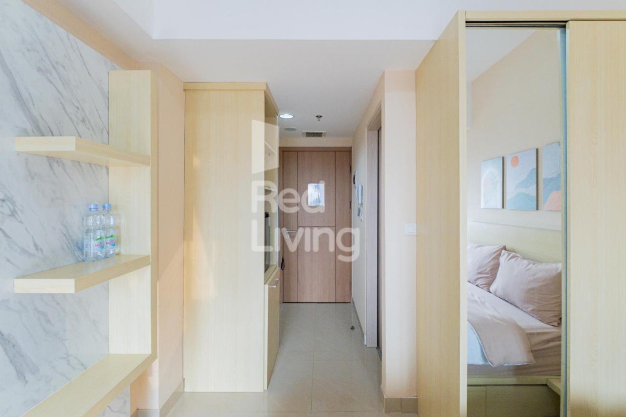 Redliving Apartemen Jakarta Living Star - Boborooms Kültér fotó