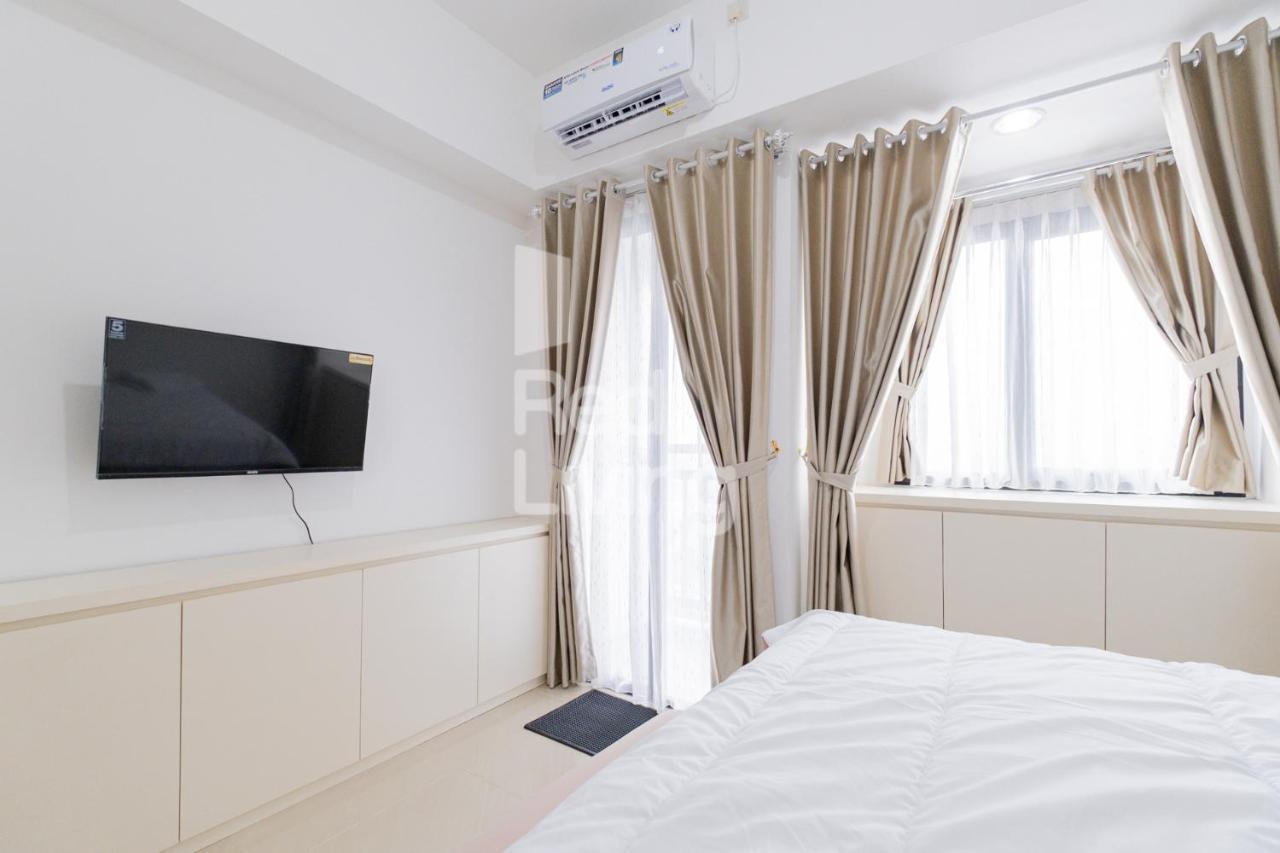 Redliving Apartemen Jakarta Living Star - Boborooms Kültér fotó